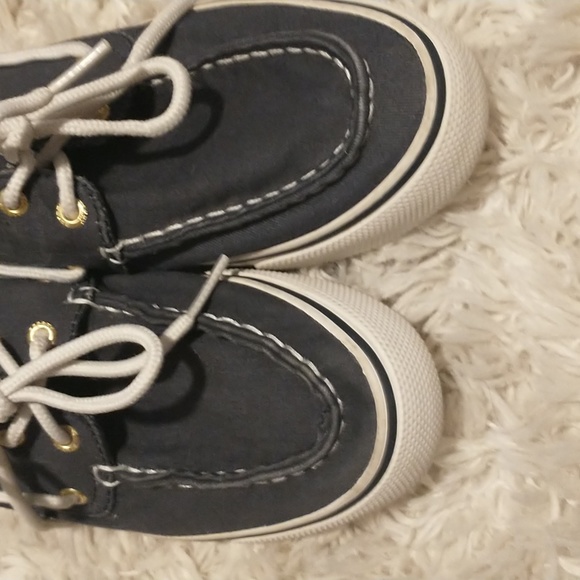 Sperry woman's size 7M/6.5M Top-Sider boat shoe/sneaker*different foot size* - Picture 8 of 11